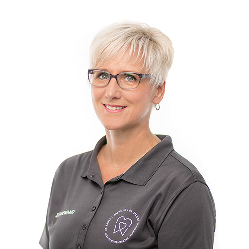 CLAUDIA WIEWAND
